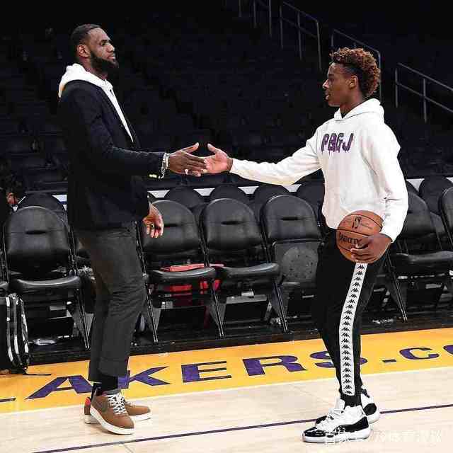 CBA：辽宁大胜山东 外援联手爆发（CBA：辽宁轻取山东，双外援合力发威）