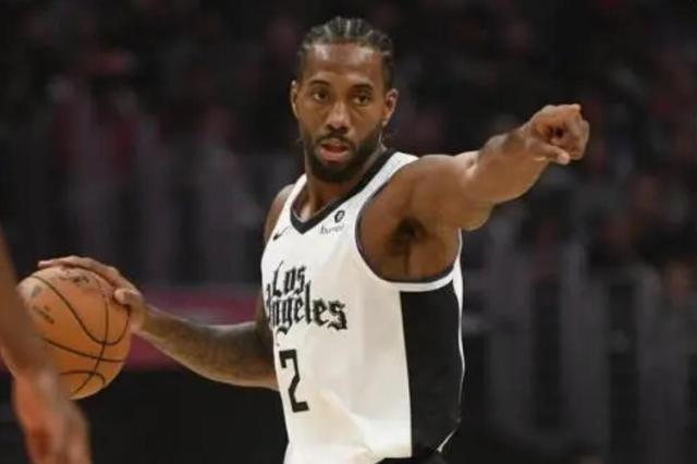 22／23赛季以来顶级前锋越位数：哈兰德仅18次，C罗143次（22／23赛季至今顶级前锋越位榜：哈兰德仅18次，C罗多达143次）