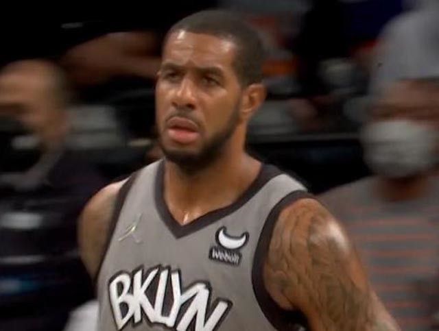 本泽马：不想踢世界杯是假话；齐祖若执教法国我祝他一切顺利（本泽马辟谣：从未拒踢世界杯；若齐达内执教法国队，送上祝福）