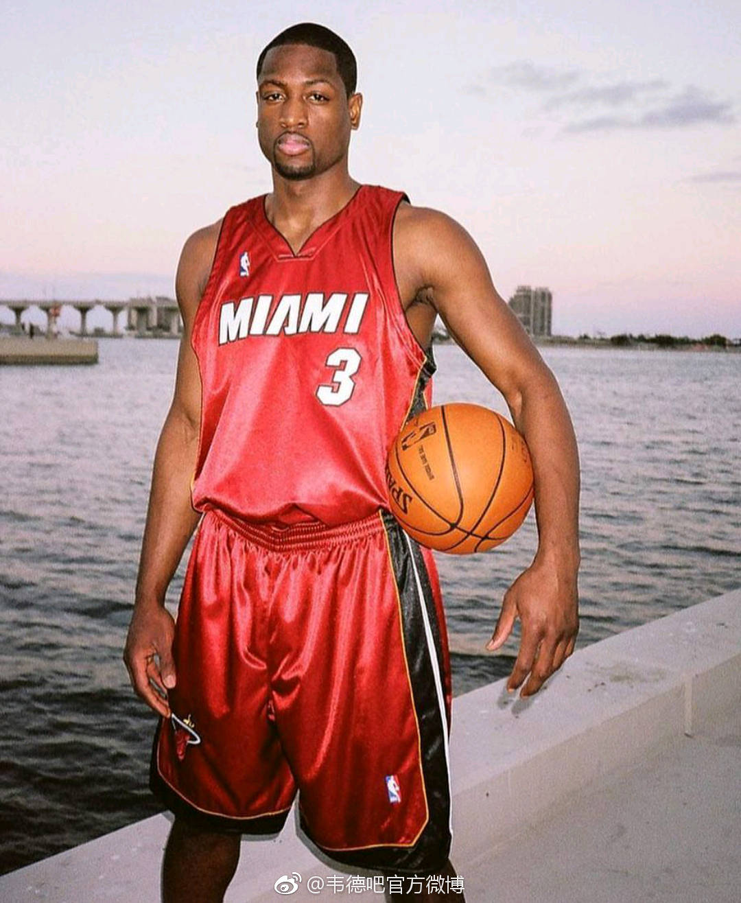 半场战报：门兴格拉德巴赫1-0科隆（半场比分：门兴格拉德巴赫1比0领先科隆）