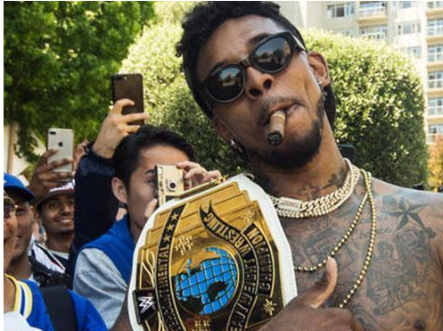 莱巴金娜创造优势后网前精彩一分（莱巴金娜占得先机后网前打出精彩一球）