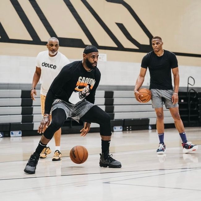 罗马诺：恰20不可能冬窗转会，未来2-3个月他会和国米谈未来（罗马诺：恰20冬窗不会离队，未来2-3个月将与国米商谈未来）