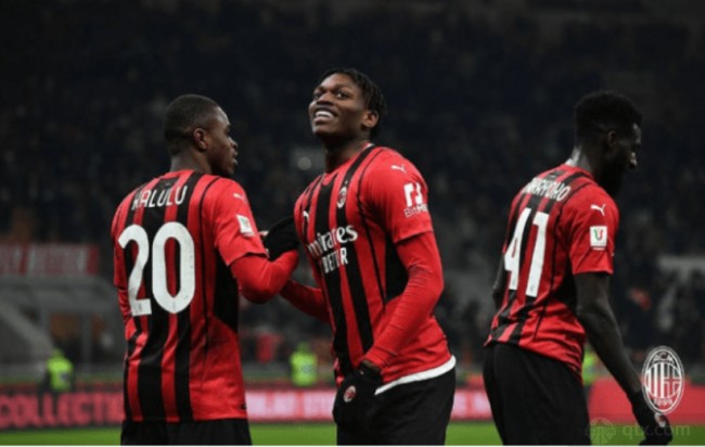 下半场3分钟内为巴萨反超比分，孔德职业生涯首次梅开二度（孔德生涯首次梅开二度，3分钟内助巴萨下半场反超）