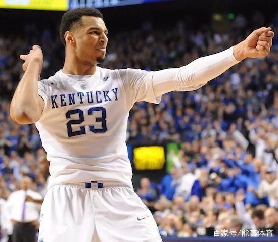 圣保罗总监：会在奥斯卡康复后再讨论未来，做事首先要人性化（圣保罗高层：奥斯卡伤愈后再谈去向，决策以人为本）